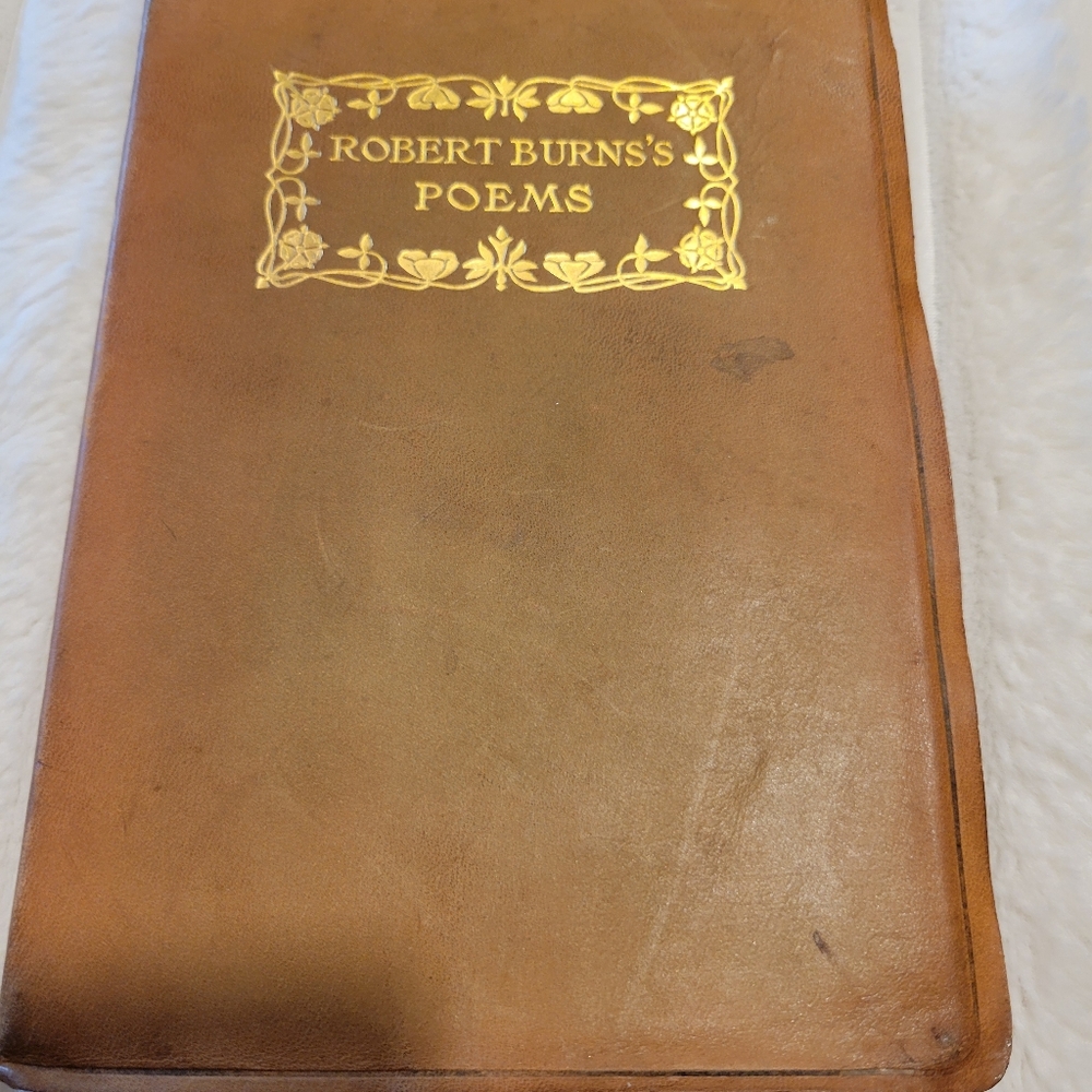 Robert Burns Complete Poetuc Works Leather Bound With Guilt